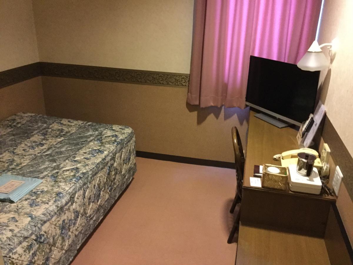 前桥市卢卡商务酒店 外观 照片